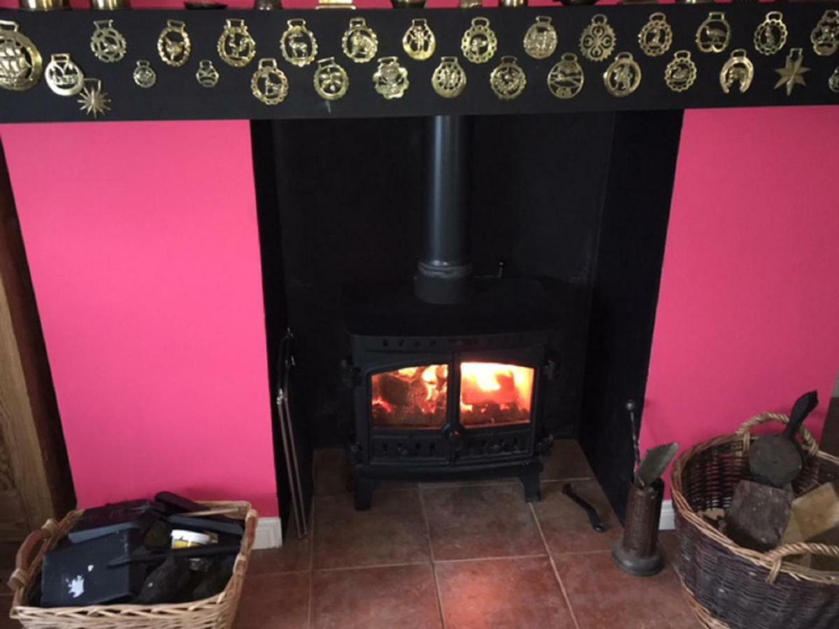 Tornaroan Cottage Ballycastle Εξωτερικό φωτογραφία